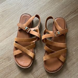 Tom’s summer sandals